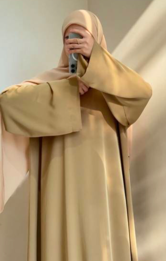 Nour Abaya 
