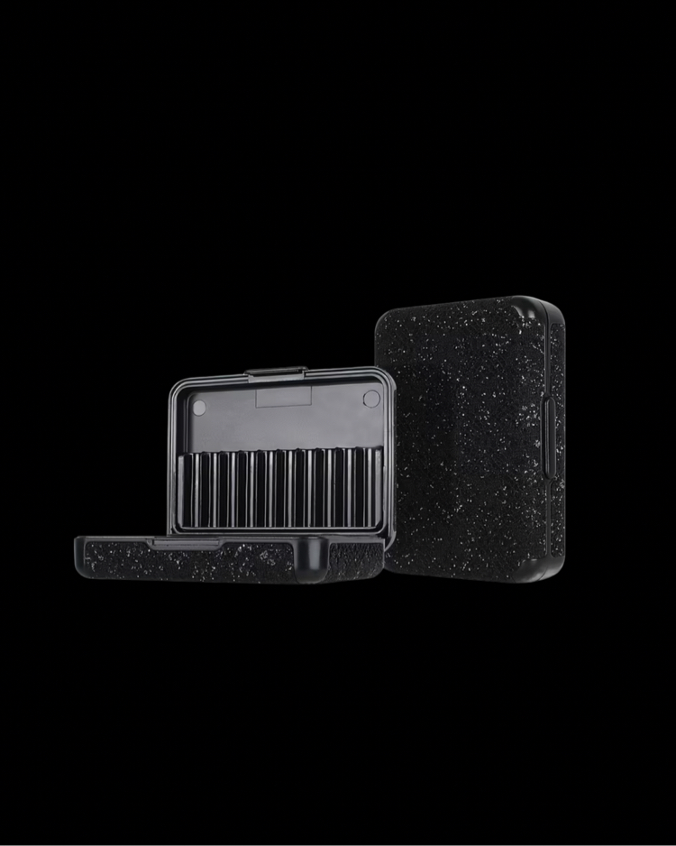“Lacey Black” Waterproof Terea Kılıfı