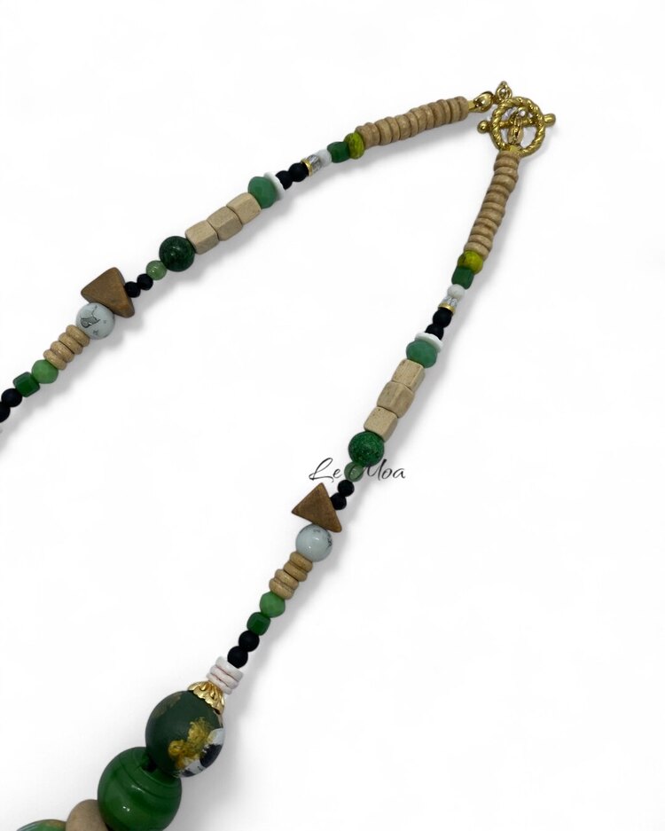 La isla bonita long no2 Choker
