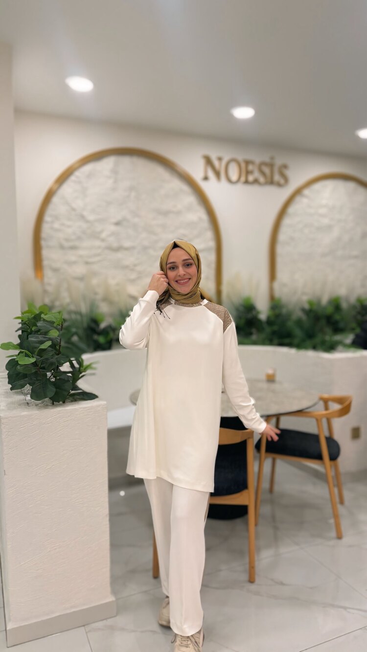 Yelekli Üçlü Takım