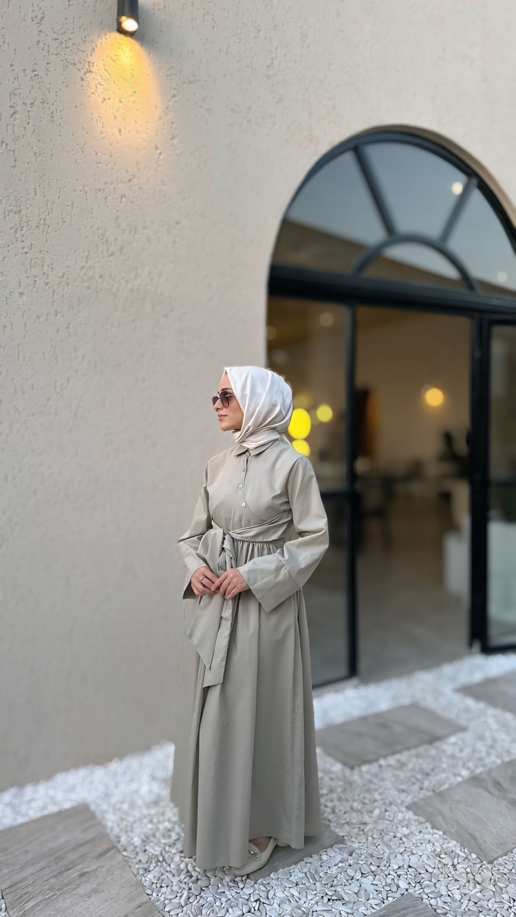 Kuşaklı Yeşil Elbise 