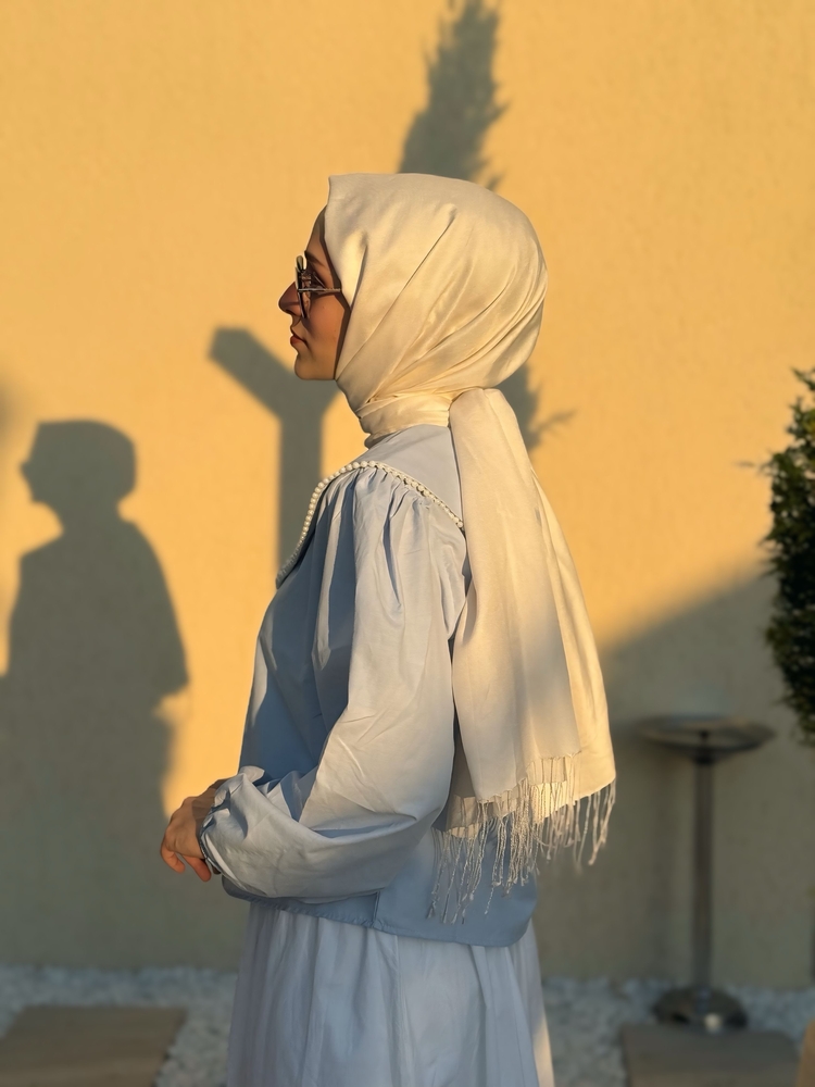 İnci Detay Bebe Yaka Gömlek
