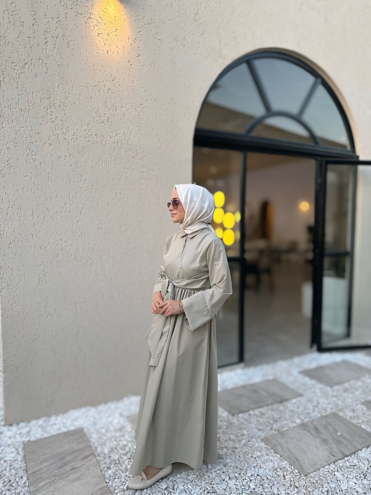 Kuşaklı Yeşil Elbise 