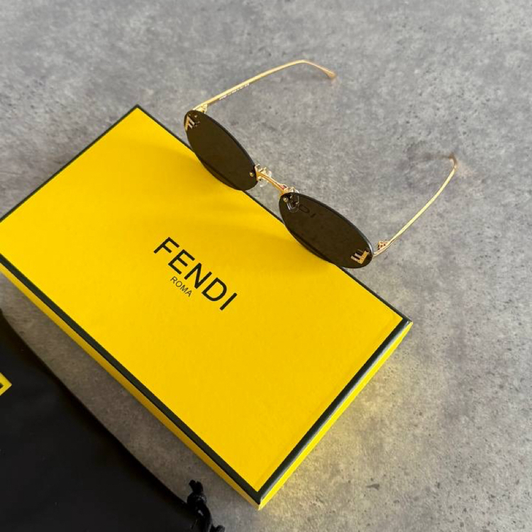 Fendi Güneş Gözlüğü