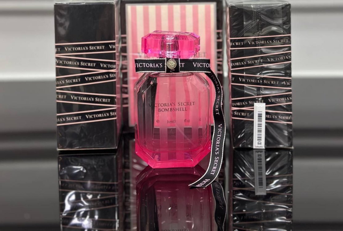 VİCTORİAS SECRET 
BOMBSHELL ❤️