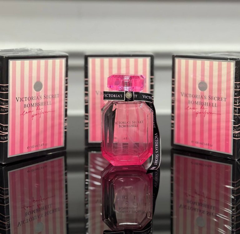 VİCTORİAS SECRET 
BOMBSHELL ❤️