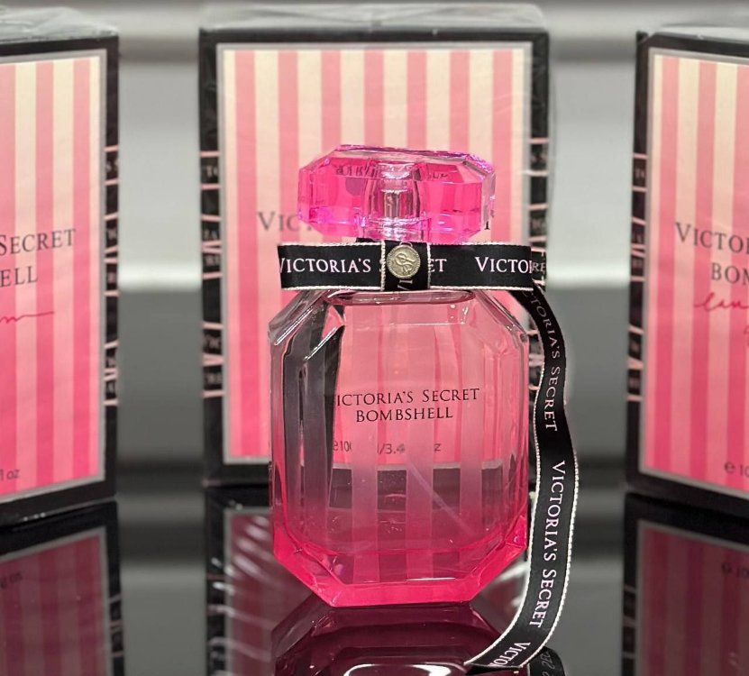 VİCTORİAS SECRET 
BOMBSHELL ❤️