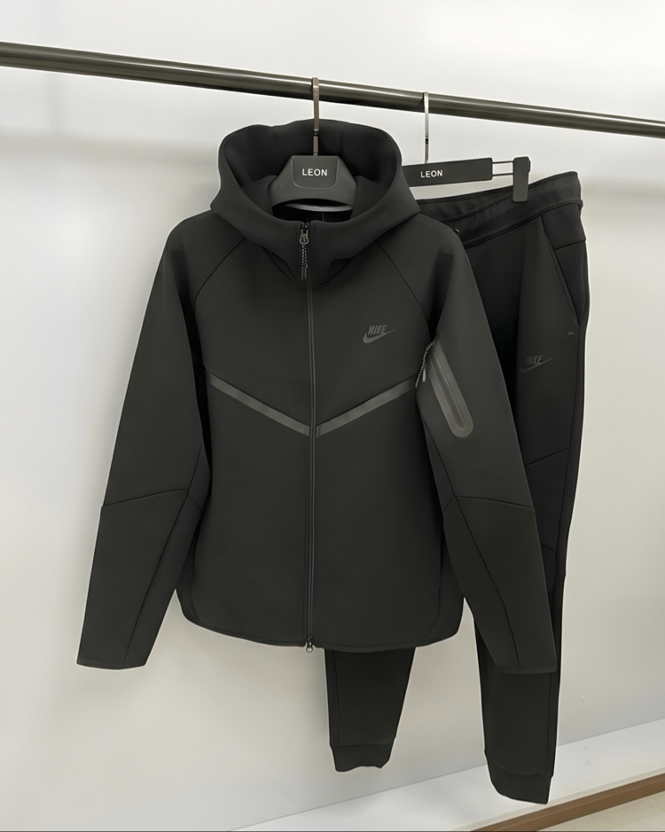 Siyah Tech Fleece Eşofman Takımı