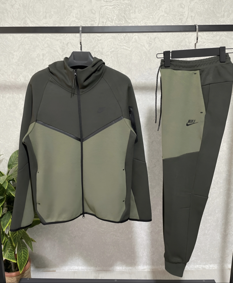 Yeşil Tech Fleece Eşofman Takımı