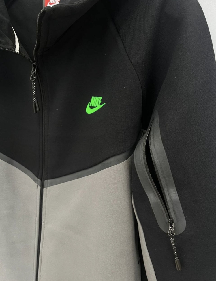 Tech Fleece Eşofman Takımı
