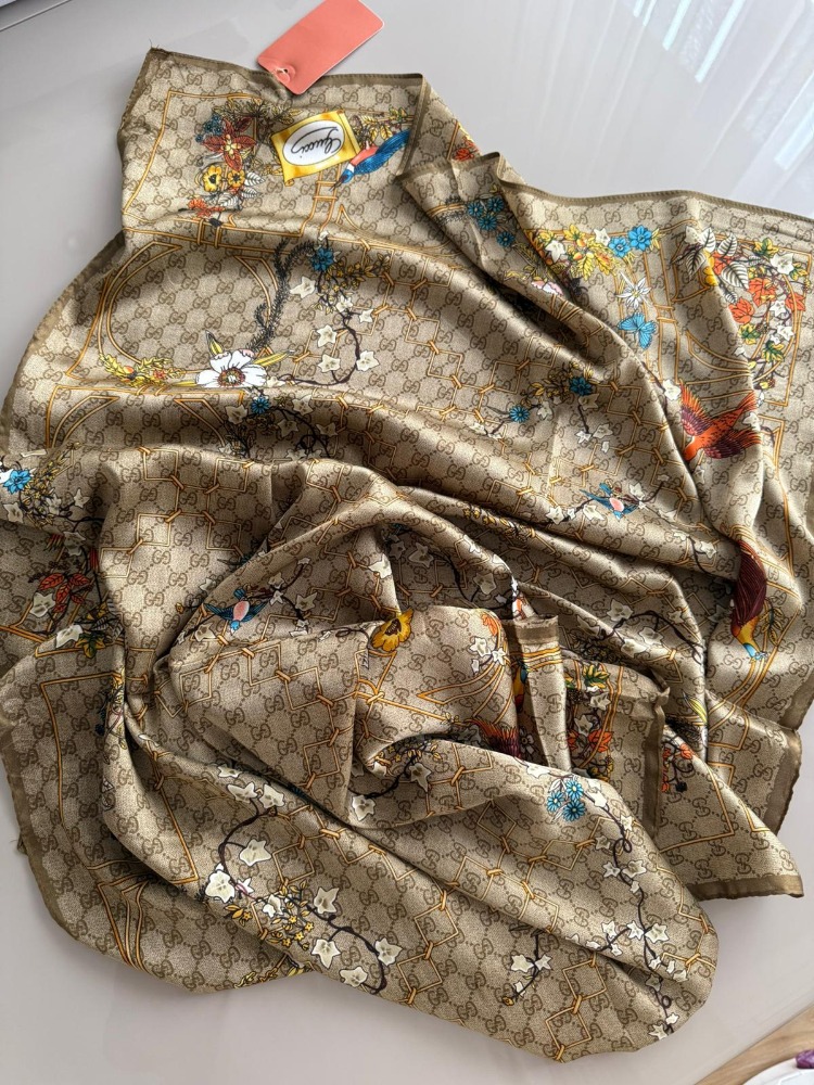 Gucci Vual İpek Şal
