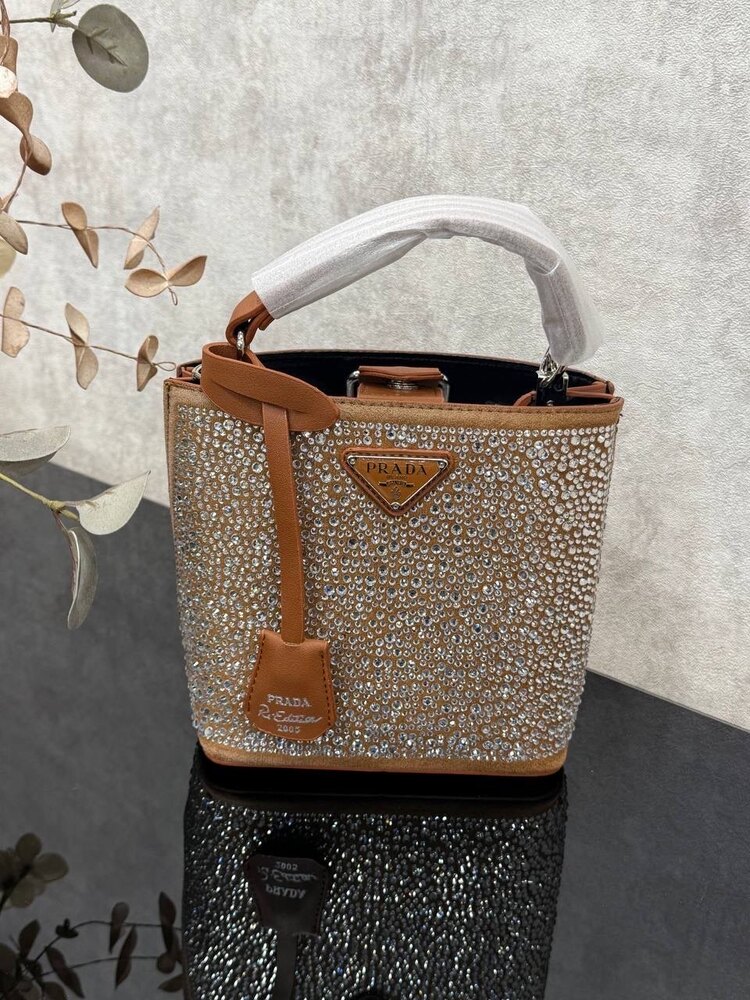Prada Taşlı Kova Çanta