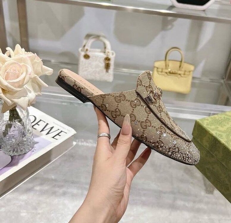 Gucci Terlik