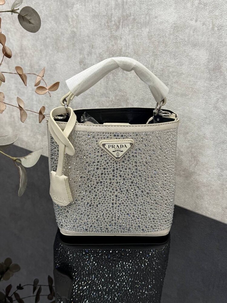 Prada Taşlı Kova Çanta