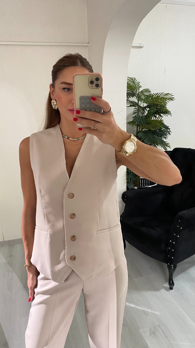 Krem Astarlı Premium Yelek