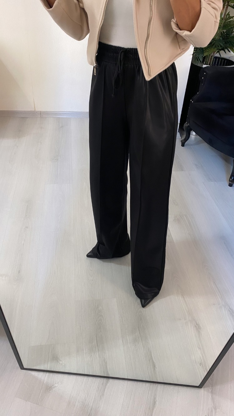 Parlak Siyah Bel Lastikli Bol Paça Şardonlu Pantolon