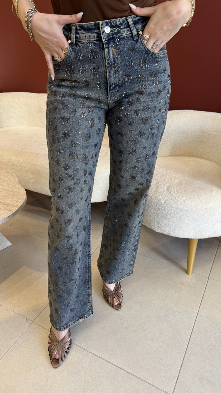 Taşlı leopar desenli koyu kot pantolon 