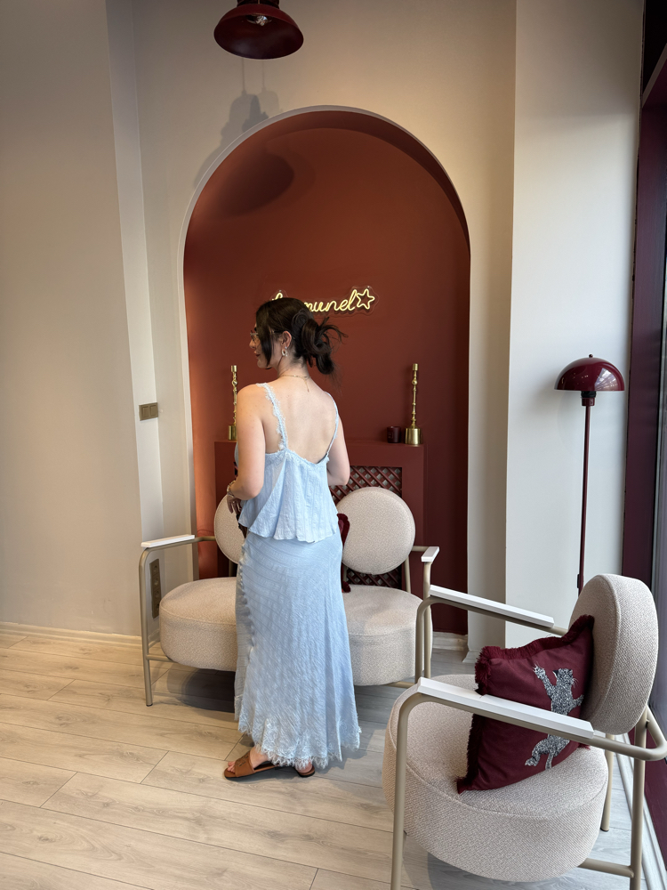 Mavi dantelli astarlı atlet beli lastikli astarlı uzun dantelli etek takım