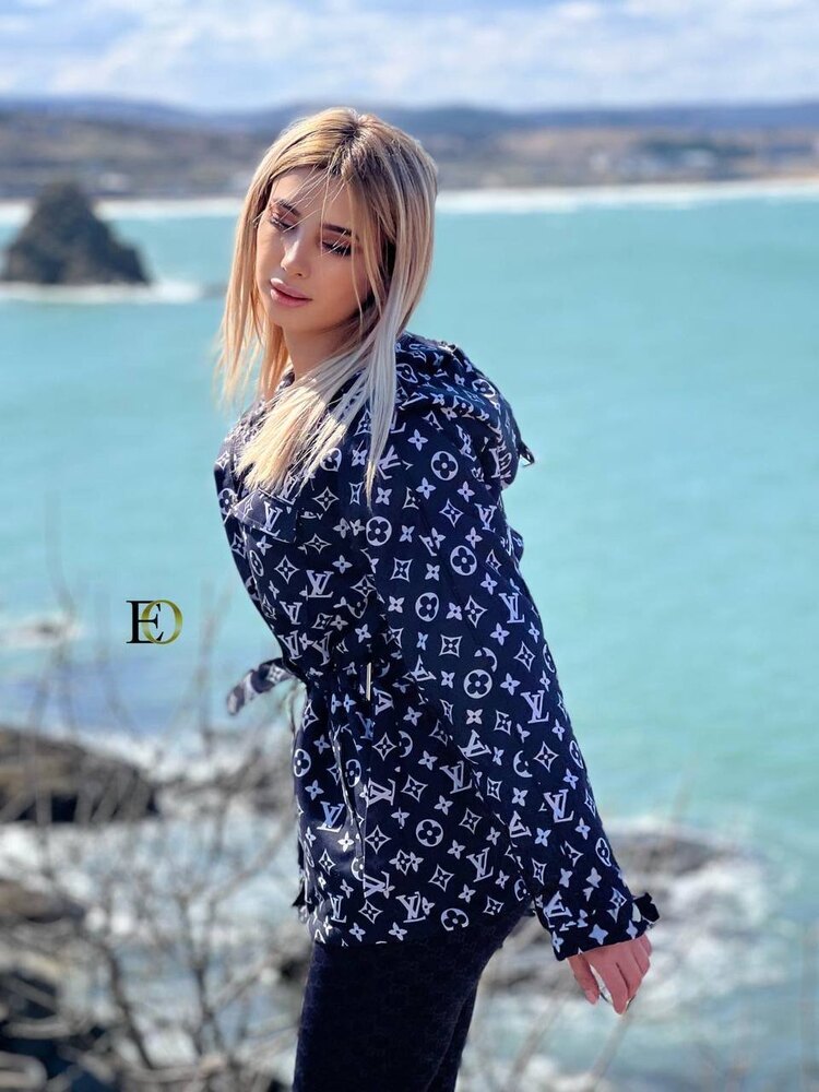 LOUİS VUİTTON YAĞMURLUK