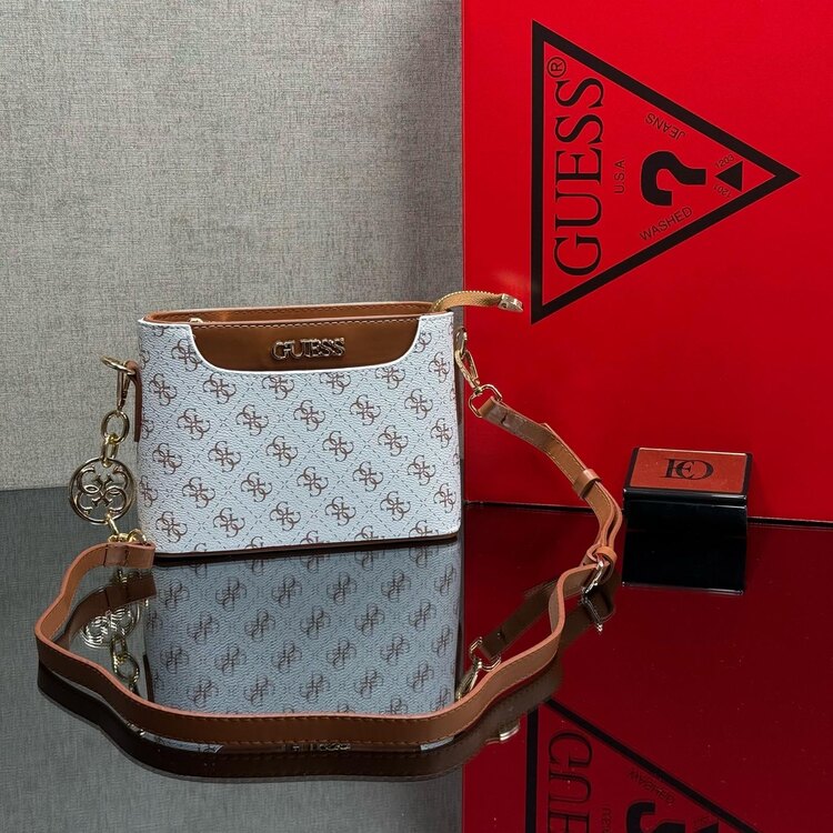 GUESS ÇANTA
