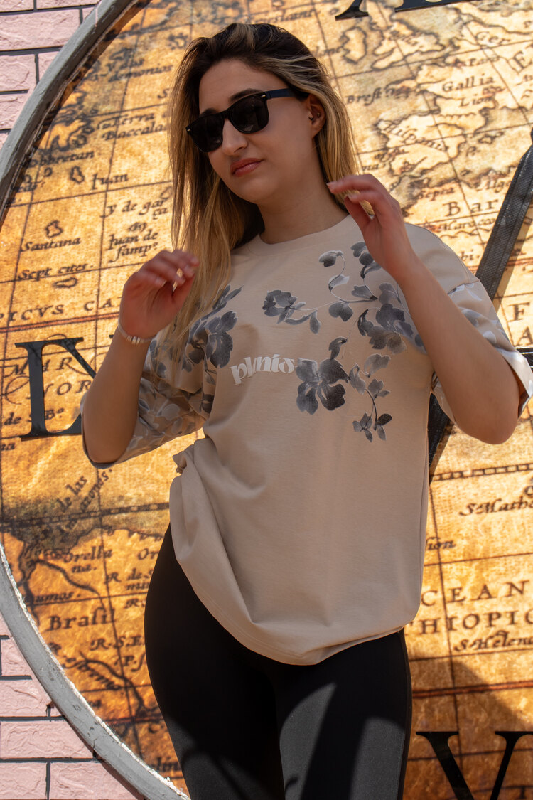Premium kalite çiçek desenli Tshirt 