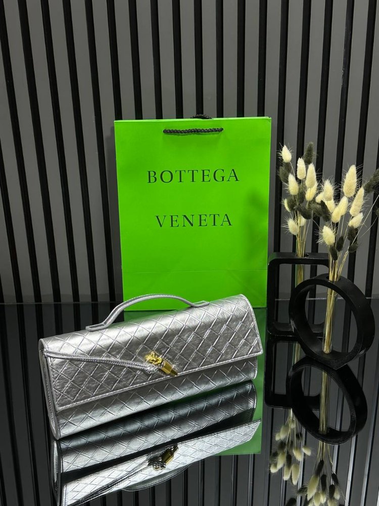 Bottega  Veneta andiamo clutch El ve omuz çantası 