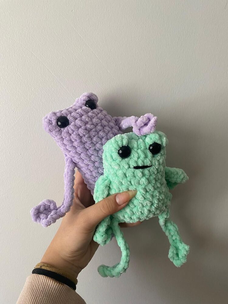 Leggy frog