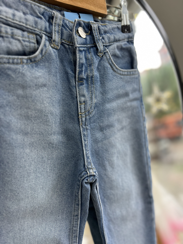 Jean