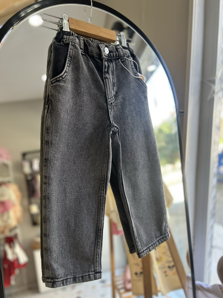 Siyah denim pantolon