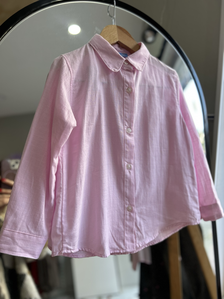 Pembe gömlek