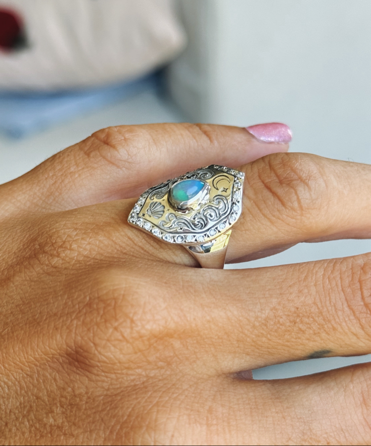 Opal shield yüzük