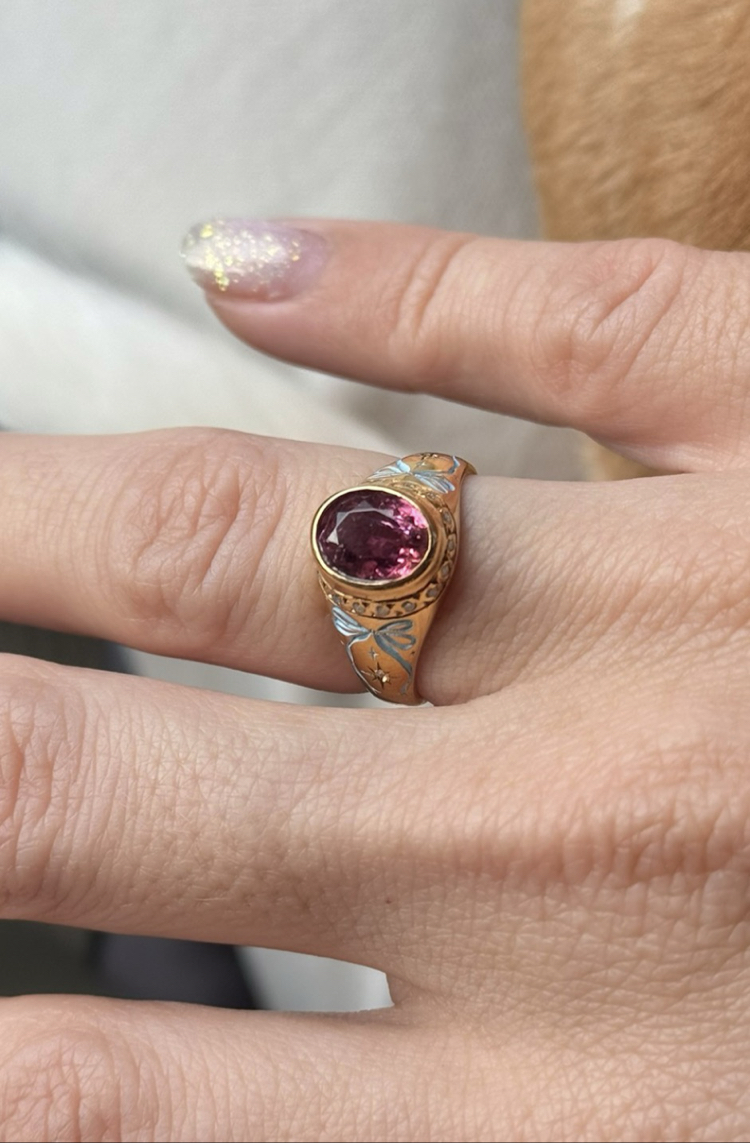 Pembe turmalin mavi fiyonk yüzük