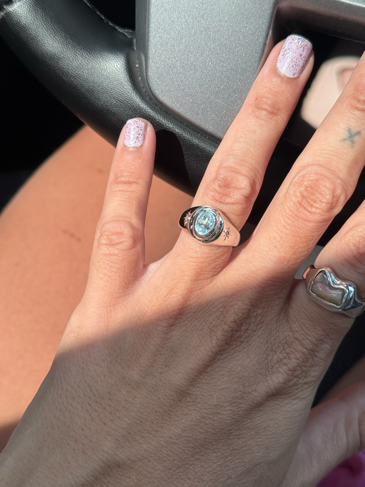 Blue topaz dikey mozanitli yüzük