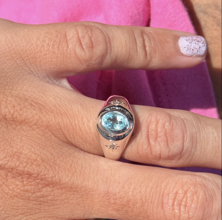 Blue topaz dikey mozanitli yüzük
