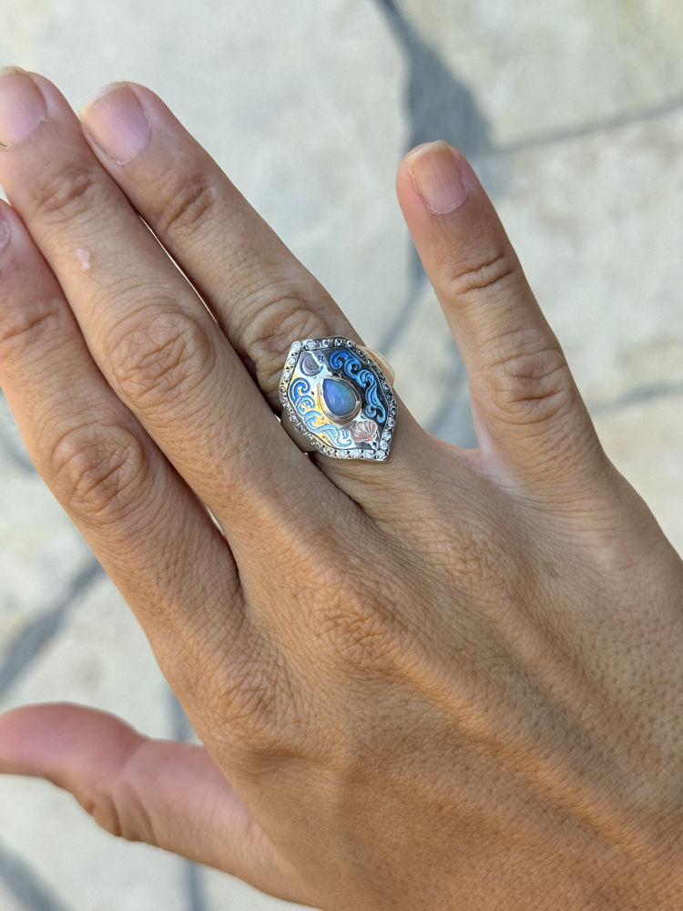 Opal shield yüzük