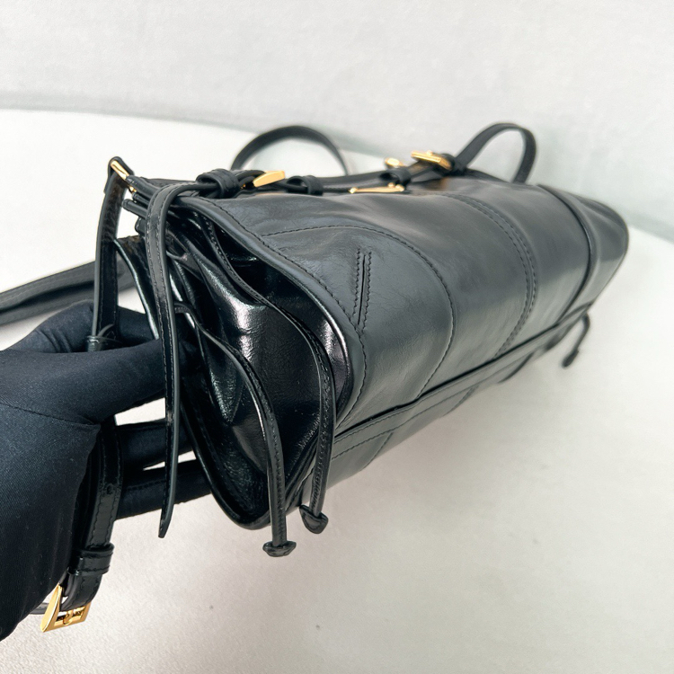 Prada LuxSoft Yumuşak Deri Omuz & Çapraz Çanta