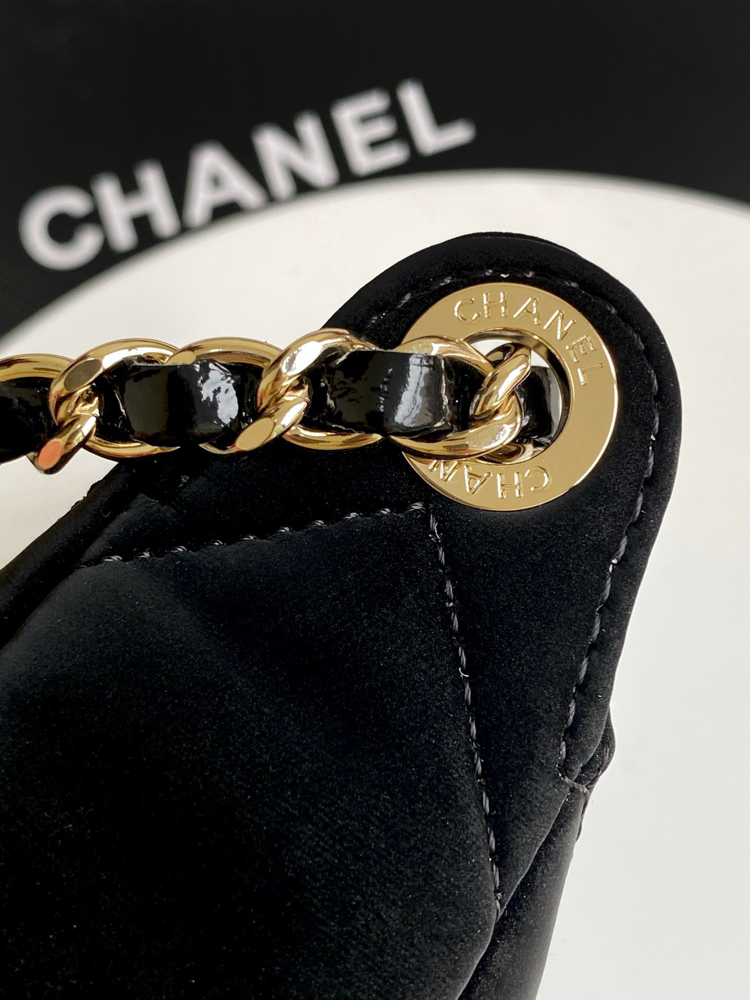 Chanel 25N Ski Capsule Yıldız Detaylı Mini Omuz Çantası