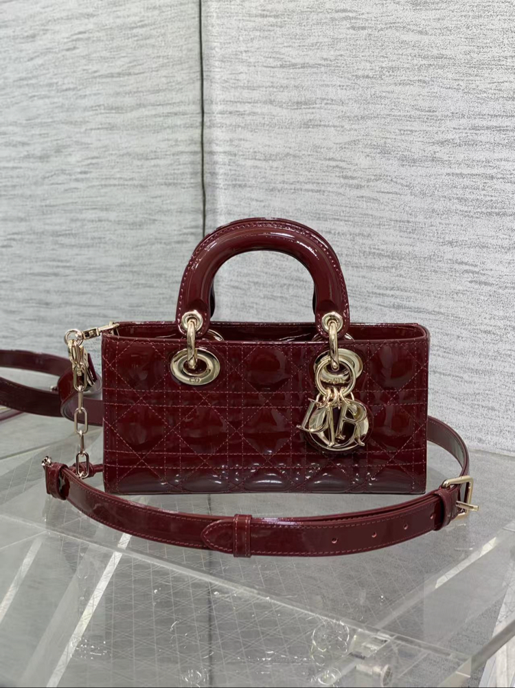 Lady Dior Mini Vernis Bordeaux