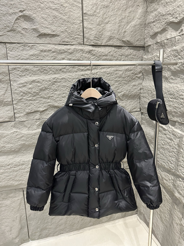 Prada Karınca Beli