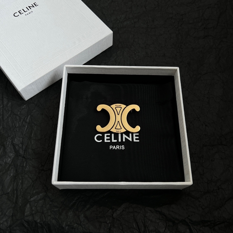 Celine Triomphe Broş