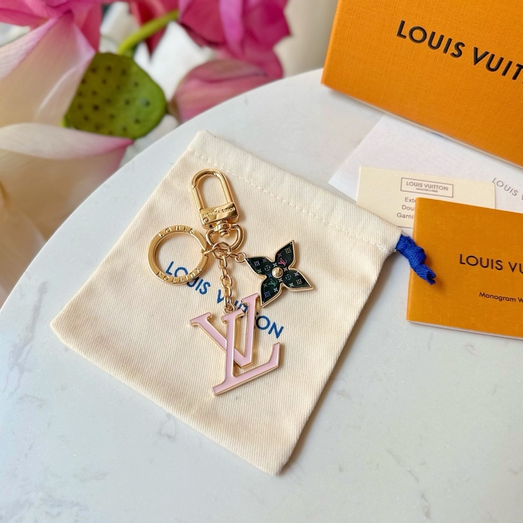  Louis Vuitton Anahtarlık