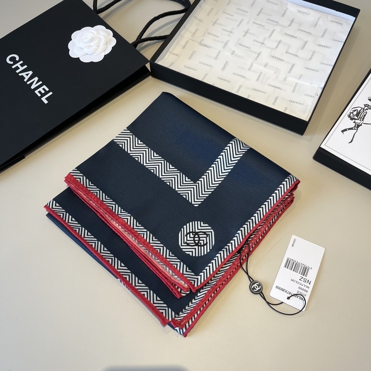 chanel paris lacivert ipek başörtü