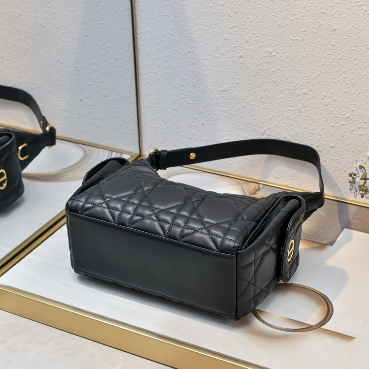Dior D-Dream Hobo Omuz Çantası