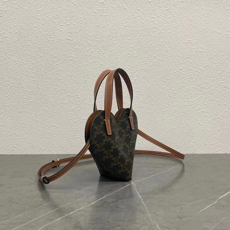 celine triomphe kanvas kalp şekilli çapraz askılı mini çanta
