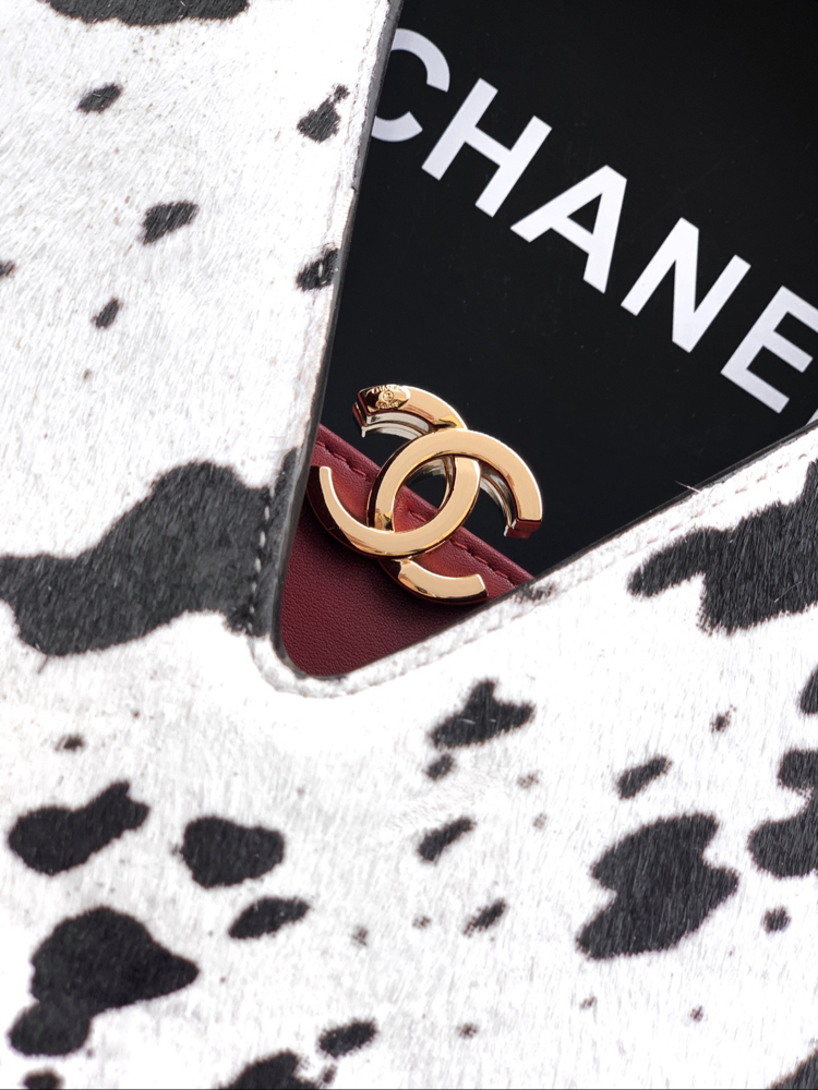 Chanel V Forum Çanta