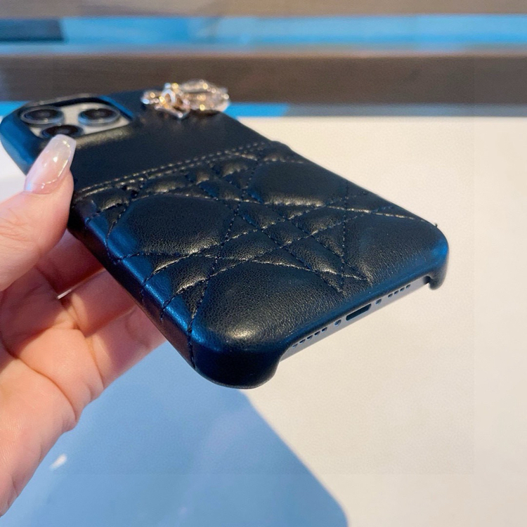♥️️ Yüksek Kaliteli, Tam Set Dior Telefon Kılıfı. Dior Metal Kolye Ucuyla 