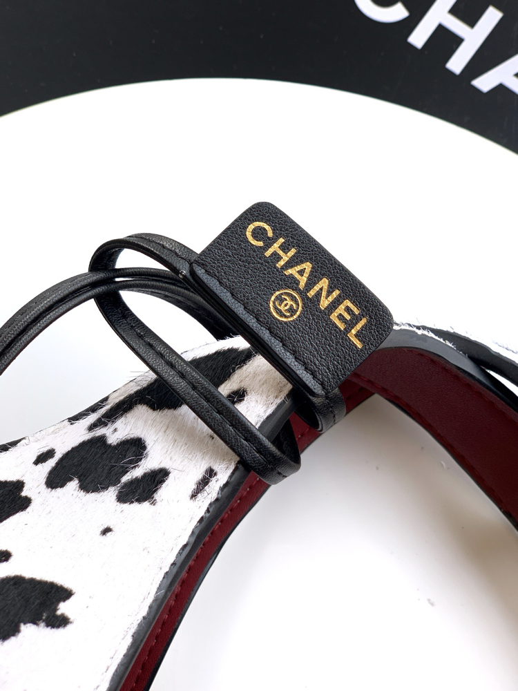 Chanel V Forum Çanta