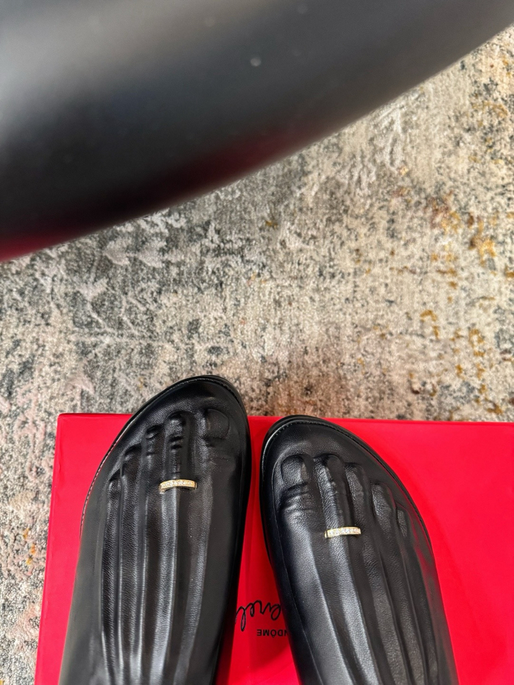 Schiaparelli Sanatı Terlik