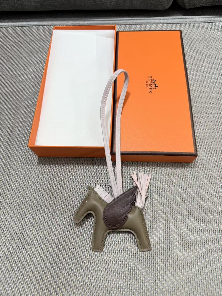 Hermes'in Kanatlı AtıRodeo Çanta Süsü