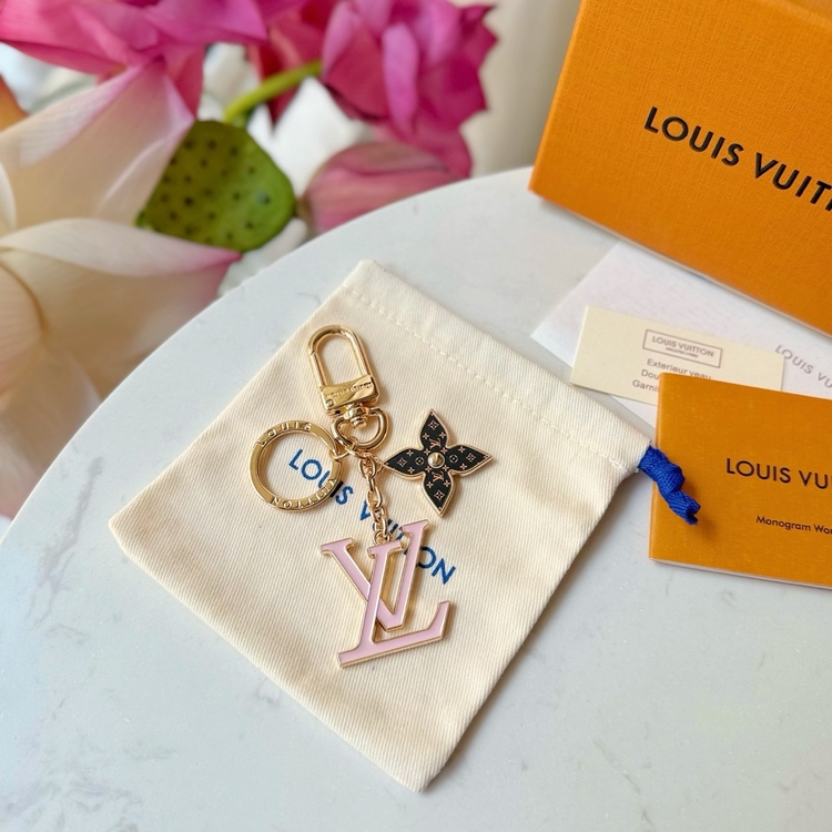  Louis Vuitton Anahtarlık
